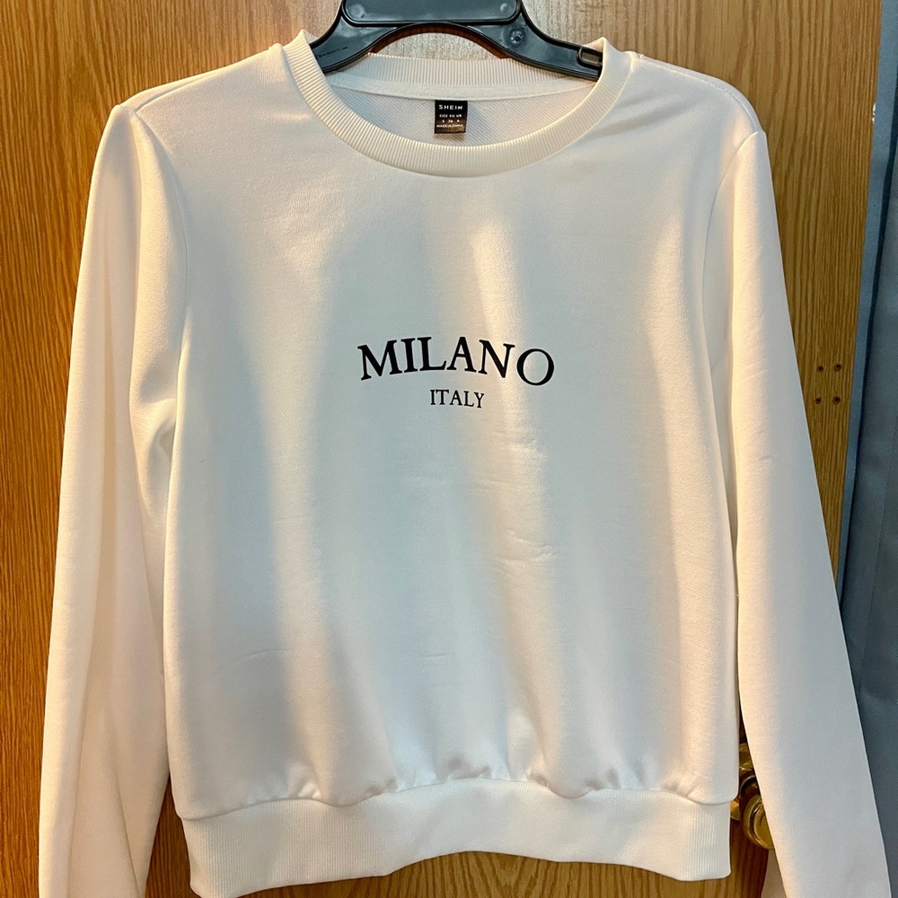 SHEIN White Crew Neck Sweater with Milano Print